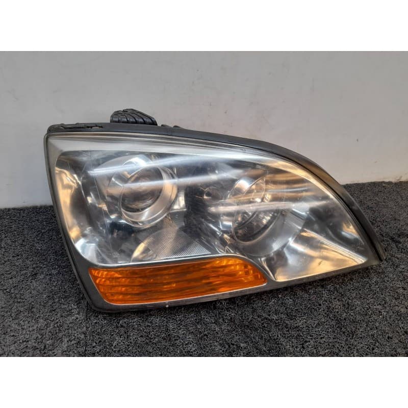 Recambio de faro derecho para kia sorento 2.5 crdi vgt ex1 referencia OEM IAM - Marrón