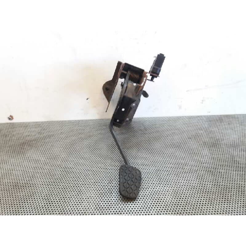 Recambio de pedal embrague para ford fiesta (cb1) 1.4 tdci cat referencia OEM IAM - Blanco