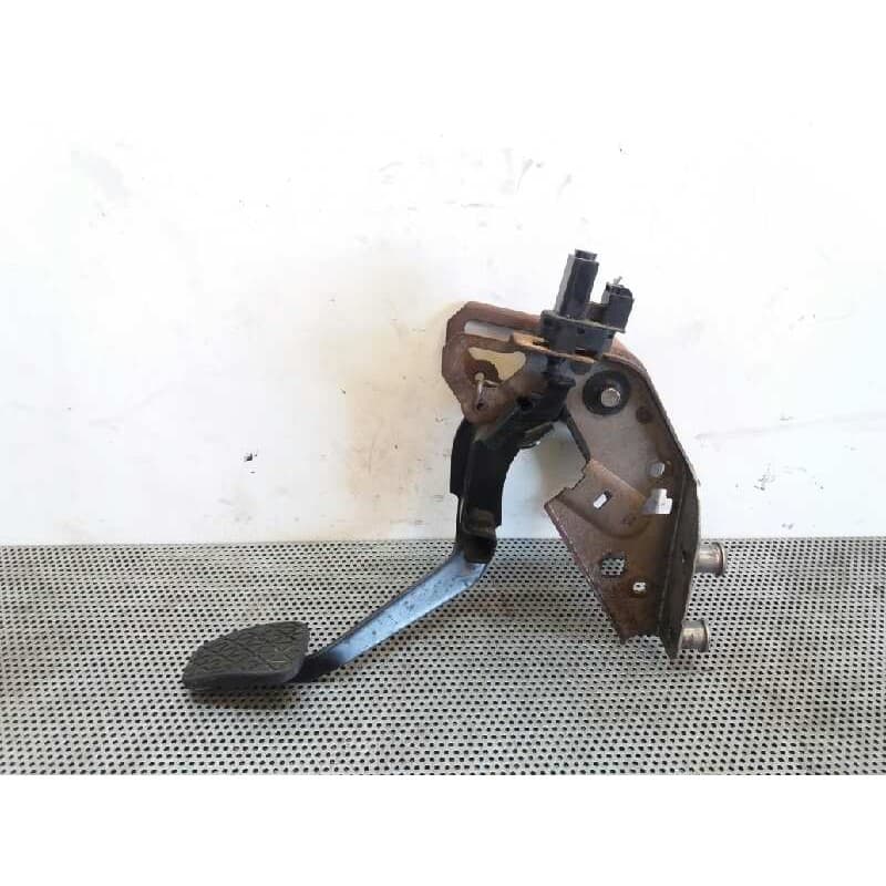 Recambio de pedal embrague para ford fiesta (cb1) 1.4 tdci cat referencia OEM IAM - Blanco 2