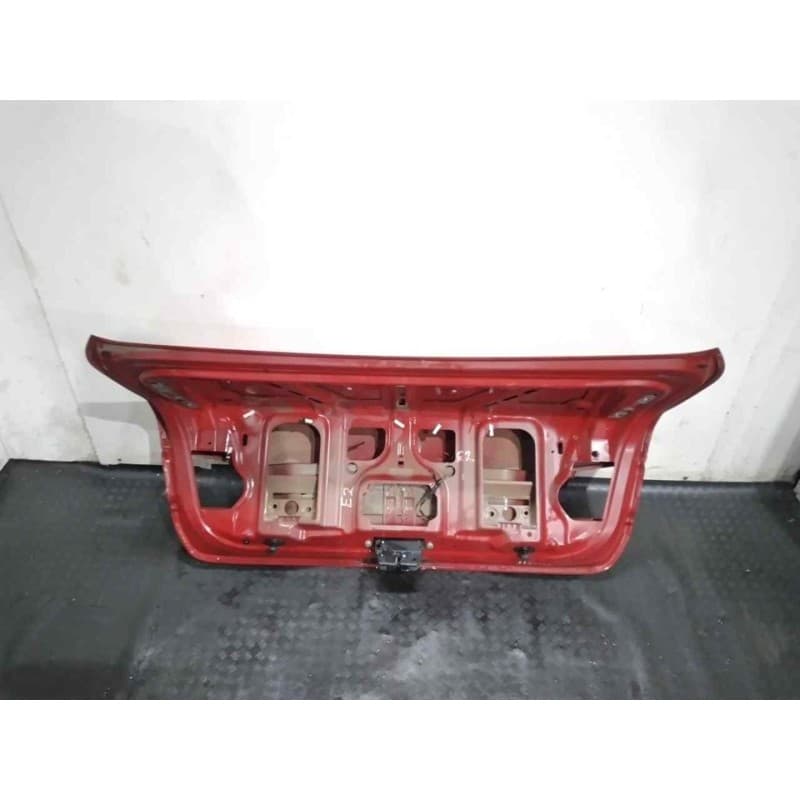Recambio de tapa maletero para bmw serie 3 lim. (f30) 316d referencia OEM IAM - Rojo 2