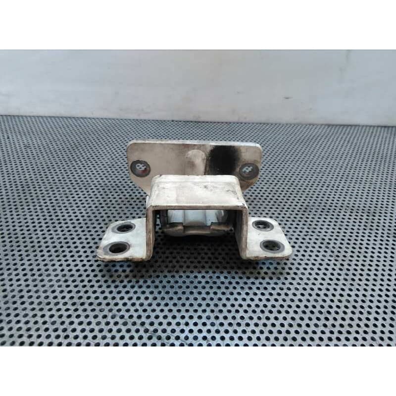 Recambio de bisagra puerta para nissan cabstar e 3.0d referencia OEM IAM - Blanco