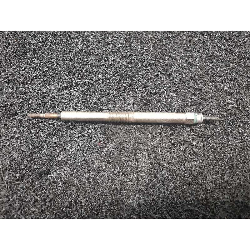 Recambio de calentadores para toyota auris active referencia OEM IAM - Gris
