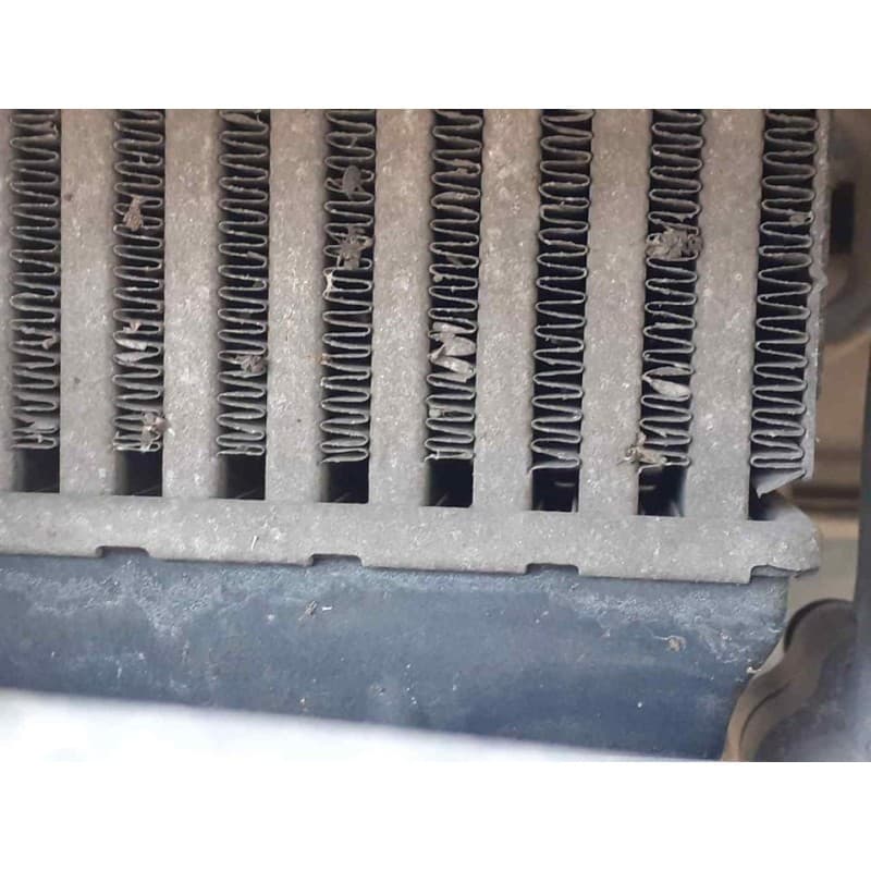 Recambio de intercooler para ford fiesta (cb1) titanium referencia OEM IAM