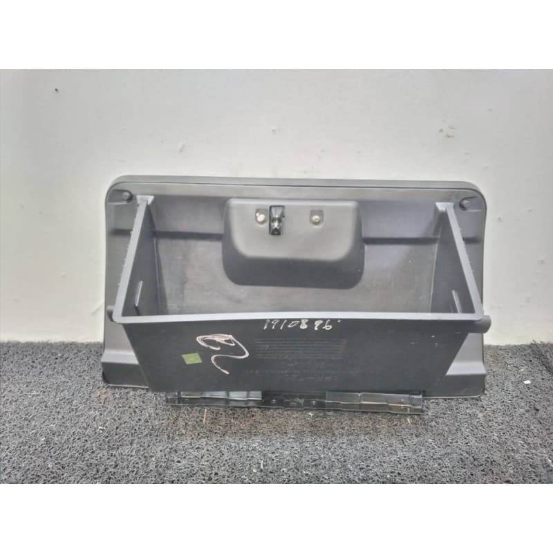 Recambio de guantera para ssangyong rexton 290 referencia OEM IAM - Negro 3