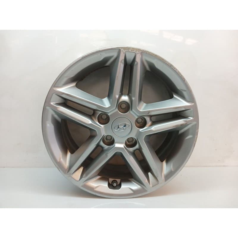 Recambio de llanta para hyundai kona maxx 2wd referencia OEM IAM 52910J9100 - Rojo