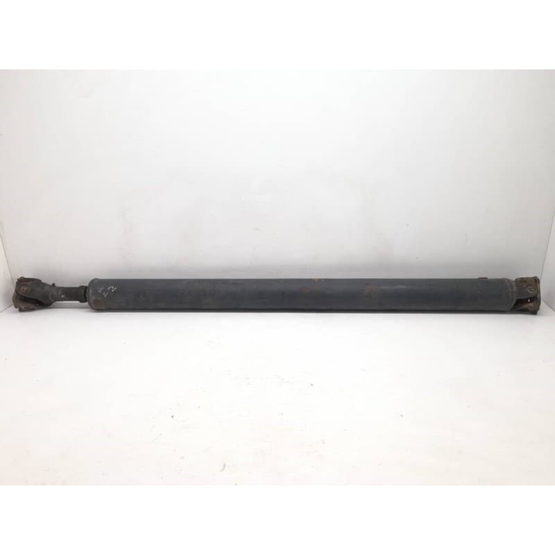 Recambio de cardan trasero para nissan atleon 120 referencia OEM IAM 411547 - Blanco
