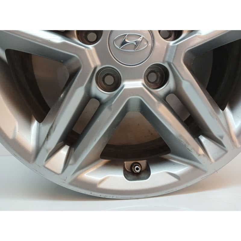 Recambio de llanta para hyundai kona maxx 2wd referencia OEM IAM 52910J9100 - Rojo 2