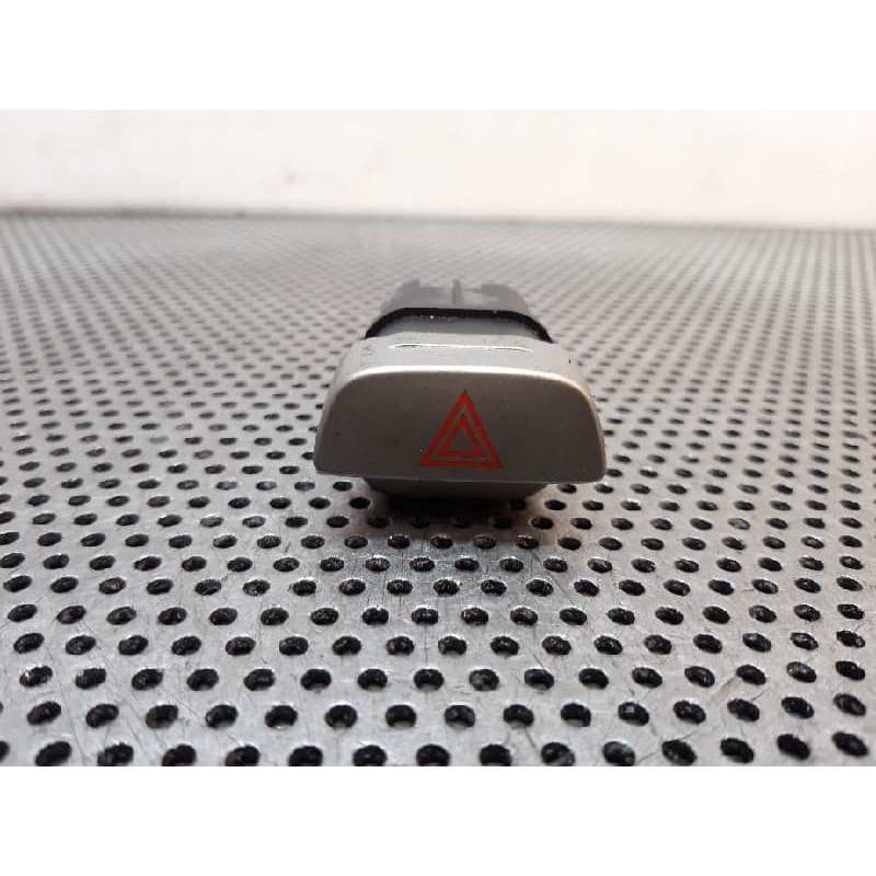 Recambio de warning para ford focus lim. (cb4) titanium referencia OEM IAM