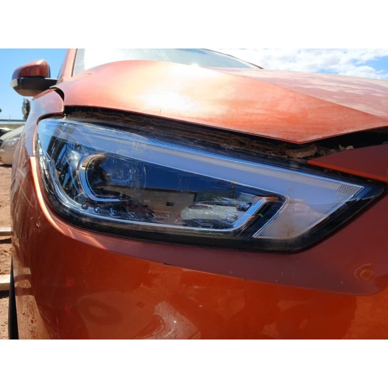 Recambio de faro derecho para mg zs luxury referencia OEM IAM AC30602008
