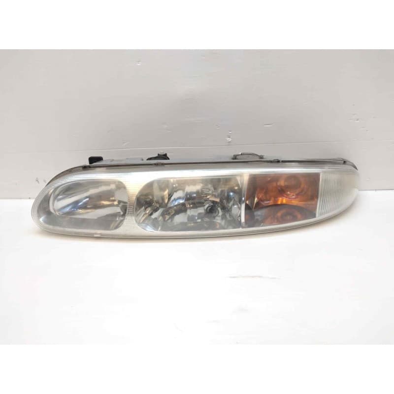 Recambio de faro izquierdo para chevrolet alero 2.4 ltr piel referencia OEM IAM
