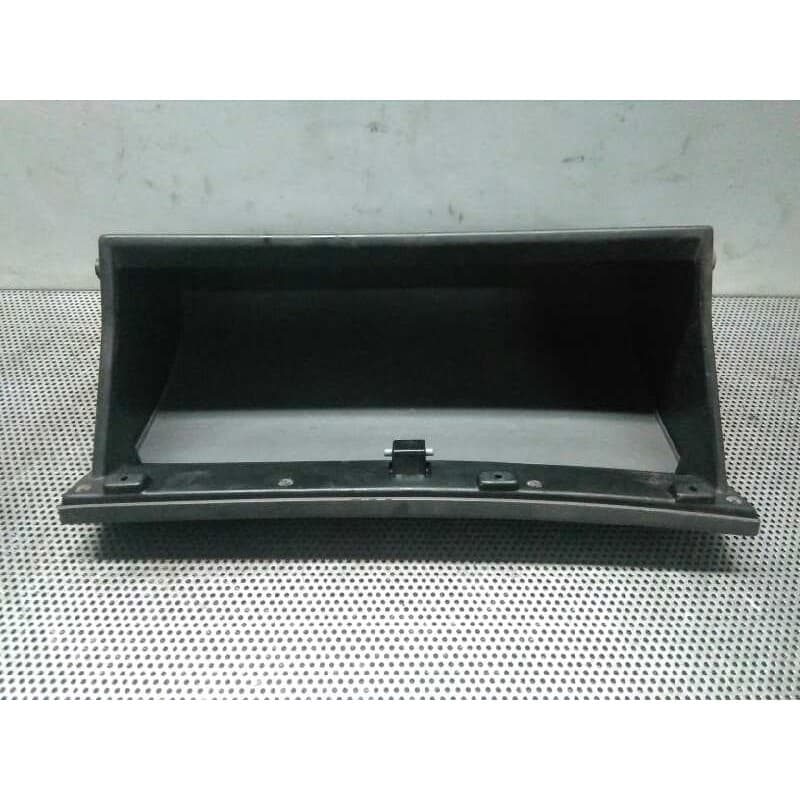 Recambio de guantera para nissan vanette cargo 2.3 diesel referencia OEM IAM - Blanco 2
