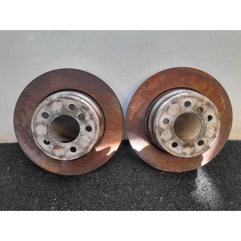 Recambio de disco de freno trasero para bmw x5 (e53) 3.0d referencia OEM IAM - Negro
