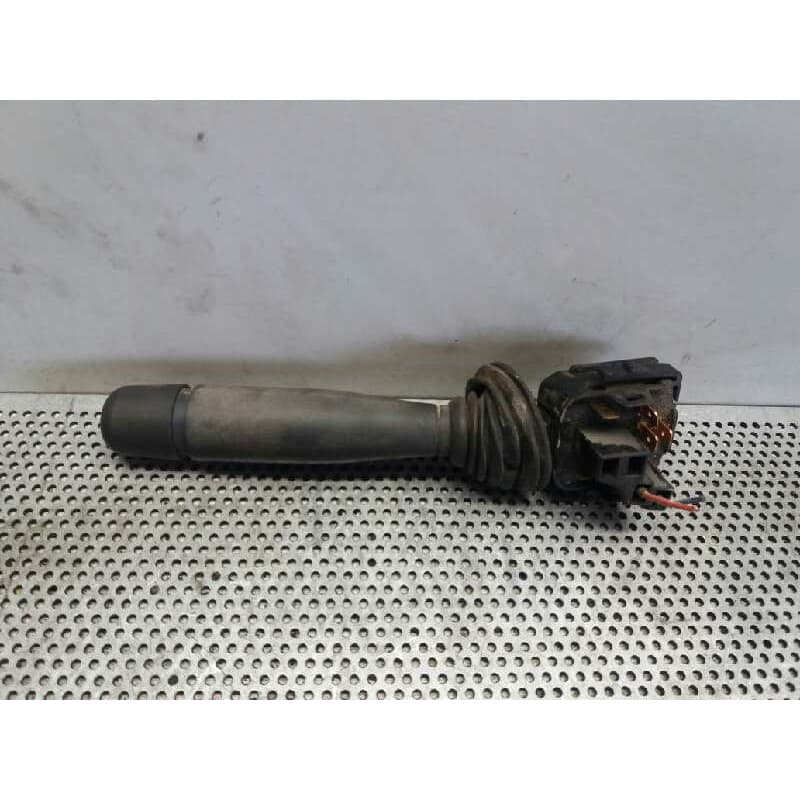 Recambio de mando limpia para nissan serie l 35.08 referencia OEM IAM - Blanco 3