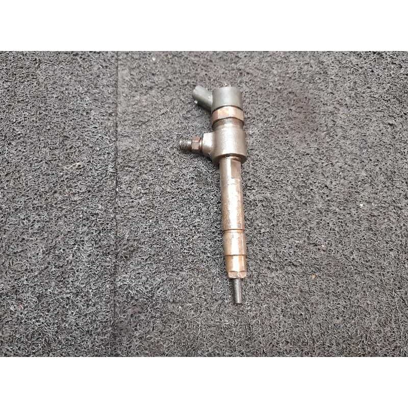 Recambio de inyector para opel zafira b enjoy referencia OEM IAM 0445110165 - Gris