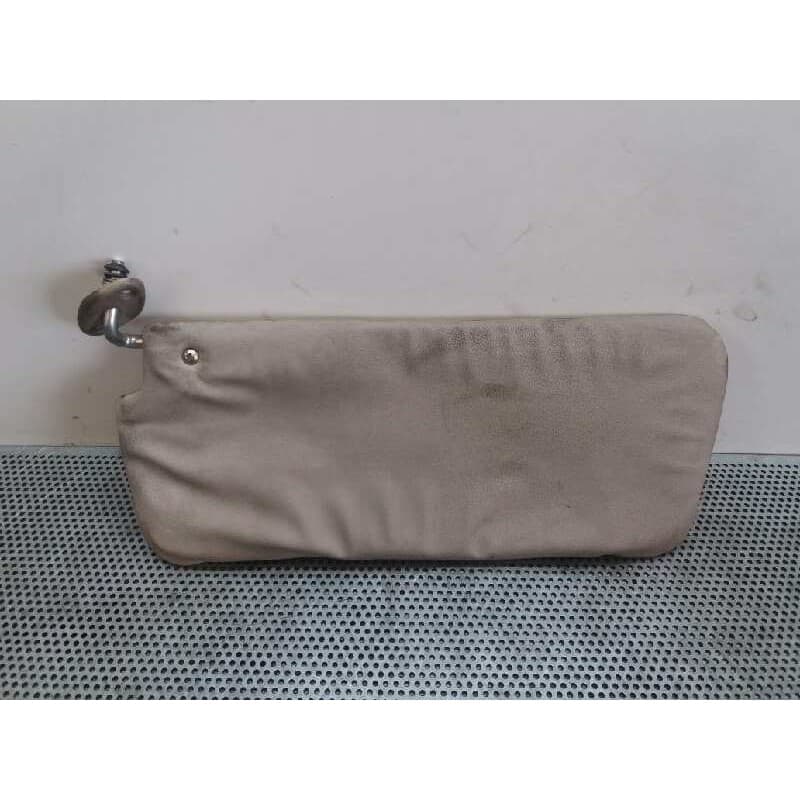 Recambio de parasol izquierdo para daihatsu charade 1.3 referencia OEM IAM - Rojo