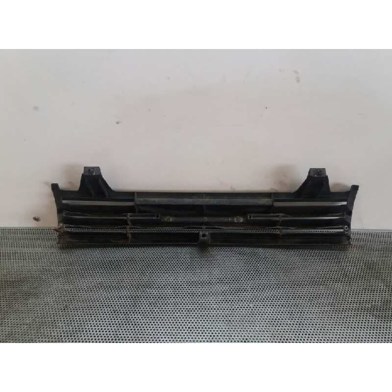 Recambio de rejilla delantera para daihatsu charade 1.3 referencia OEM IAM - Rojo 3