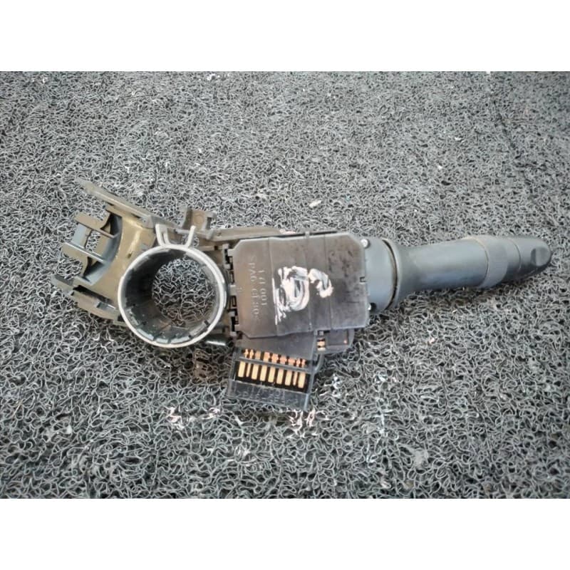 Recambio de mando luces para toyota yaris ts referencia OEM IAM 17F5720D81 - Rojo 3