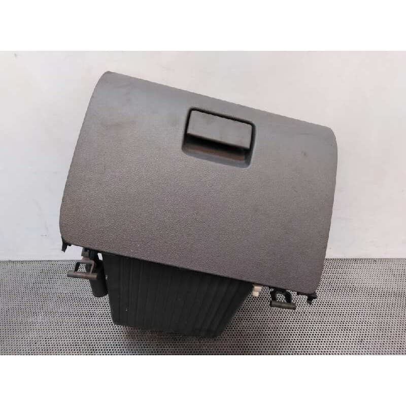 Recambio de guantera para ford focus lim. (cb4) titanium referencia OEM IAM - Blanco