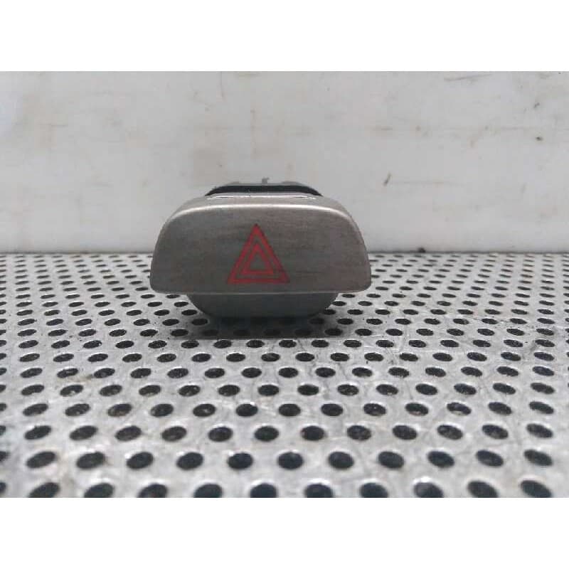 Recambio de warning para ford focus lim. (cb4) titanium referencia OEM IAM - Blanco
