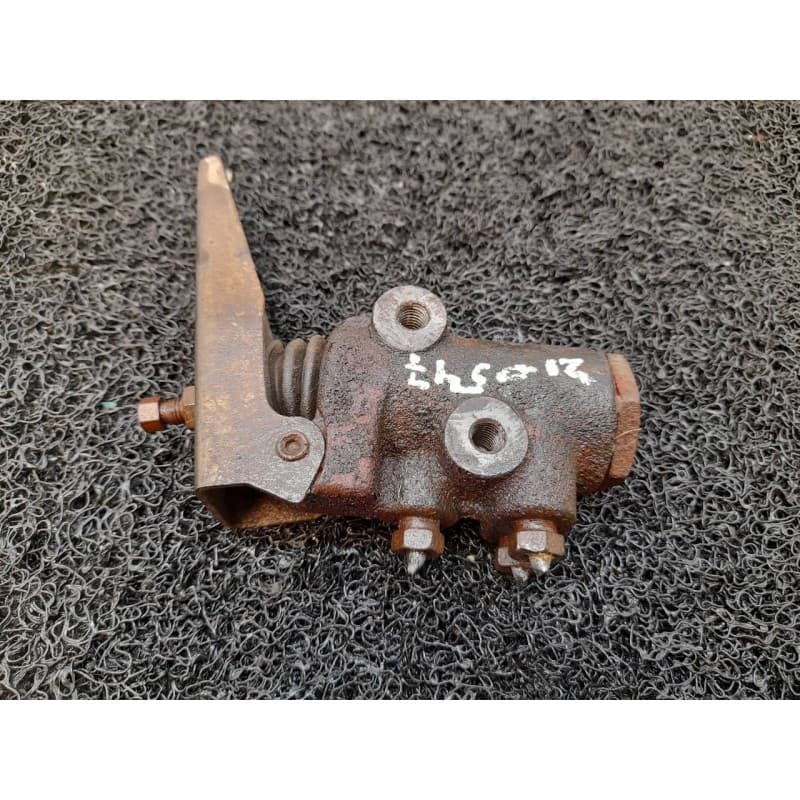 Recambio de repartidor de freno para citroën c15 rd familiale referencia OEM IAM - Gris