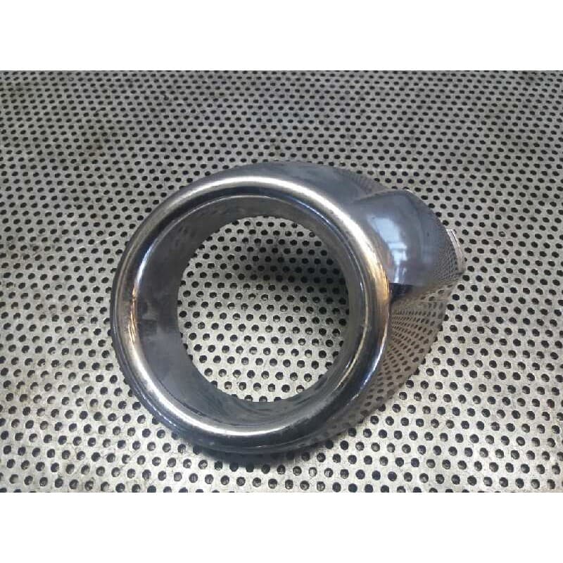 Recambio de molduras delanteras para ford fiesta (cb1) sport referencia OEM IAM - Blanco