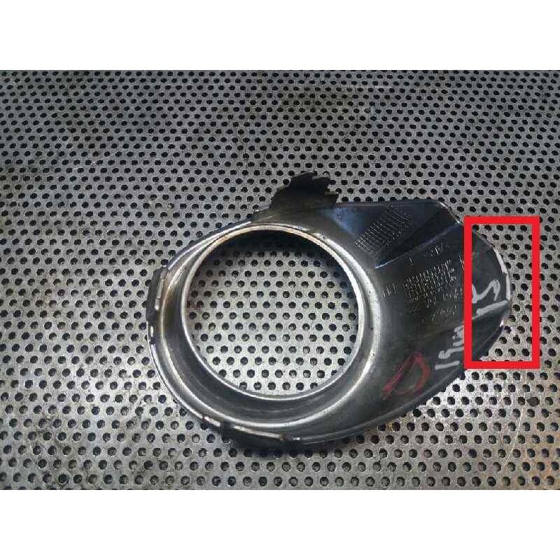 Recambio de molduras delanteras para ford fiesta (cb1) sport referencia OEM IAM - Blanco 2