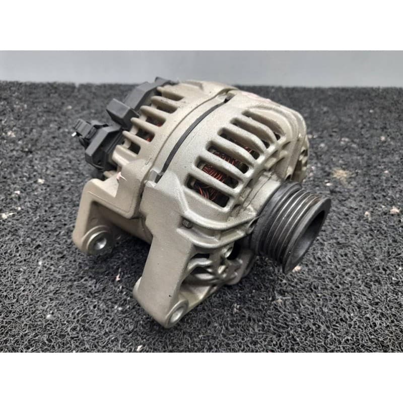 Recambio de alternador para opel corsa d sport referencia OEM IAM CGB19020 - Rojo