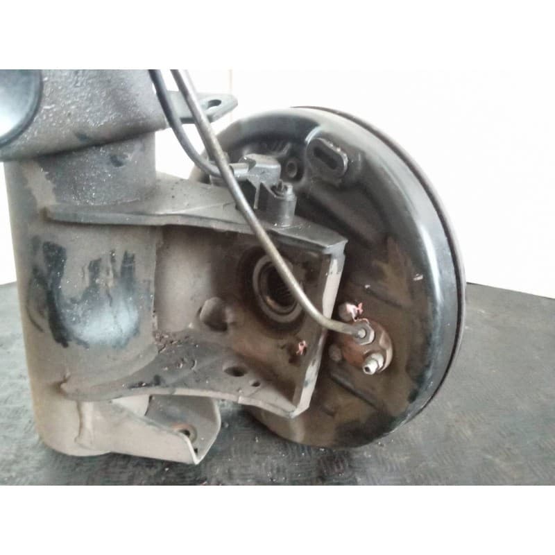 Recambio de puente trasero para smart coupe básico (45kw) referencia OEM IAM - Blanco 2