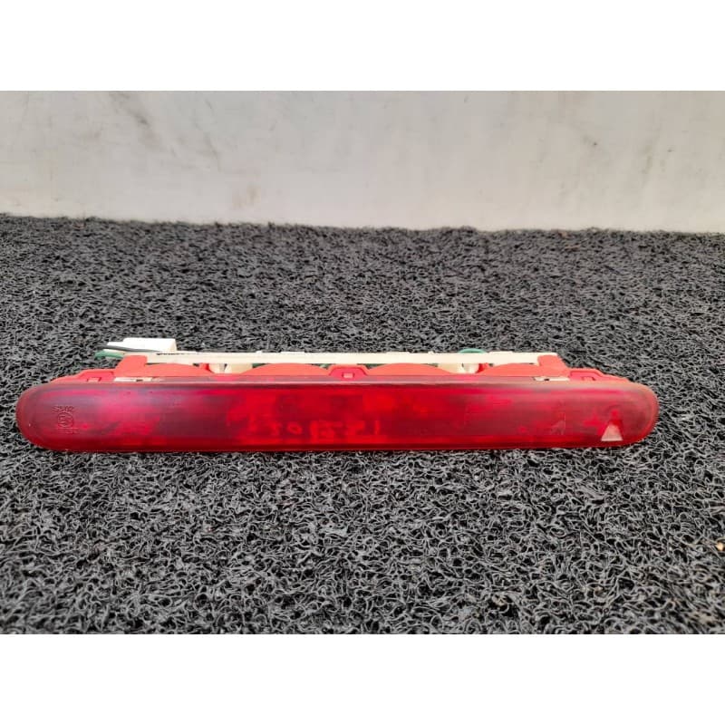 Recambio de luz central de freno para hyundai i20 classic referencia OEM IAM - Negro