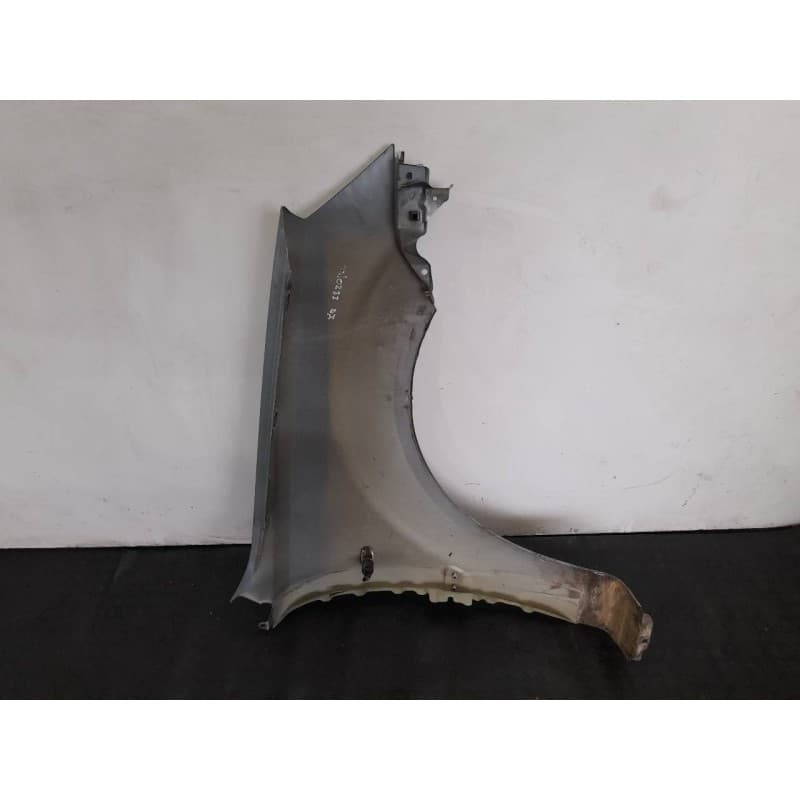 Recambio de aleta delantera izquierda para kia rio 1.6 ex2 referencia OEM IAM 2