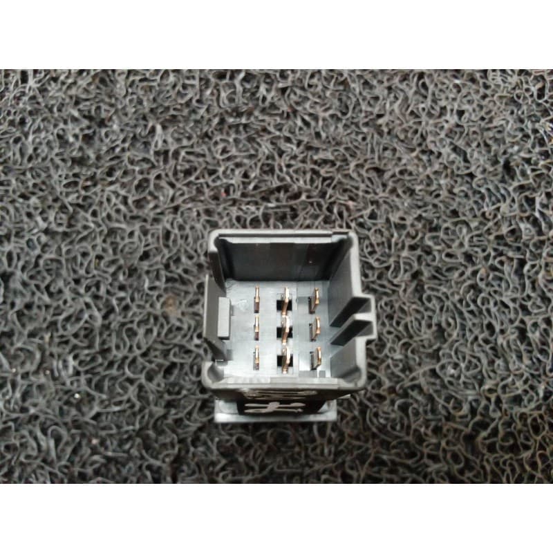 Recambio de warning para peugeot 605 srdt referencia OEM IAM - Verde 2