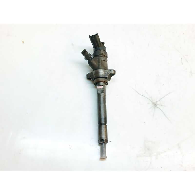Recambio de inyector para peugeot 308 confort referencia OEM IAM 0445110311 - Negro