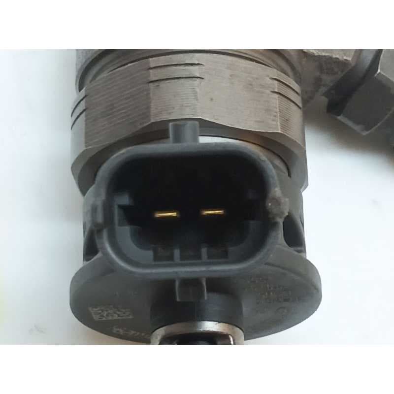 Recambio de inyector para dacia sandero stepway referencia OEM IAM 0445110652 3