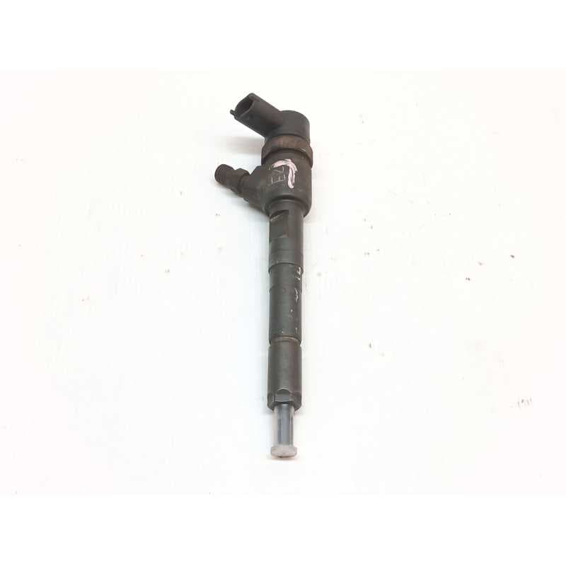 Recambio de inyector para opel corsa d expression referencia OEM IAM 0445110325 - Blanco