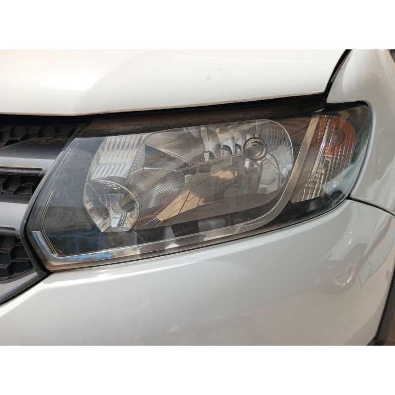 Recambio de faro izquierdo para dacia sandero ii (b8_) 1.5 dci referencia OEM IAM - Blanco