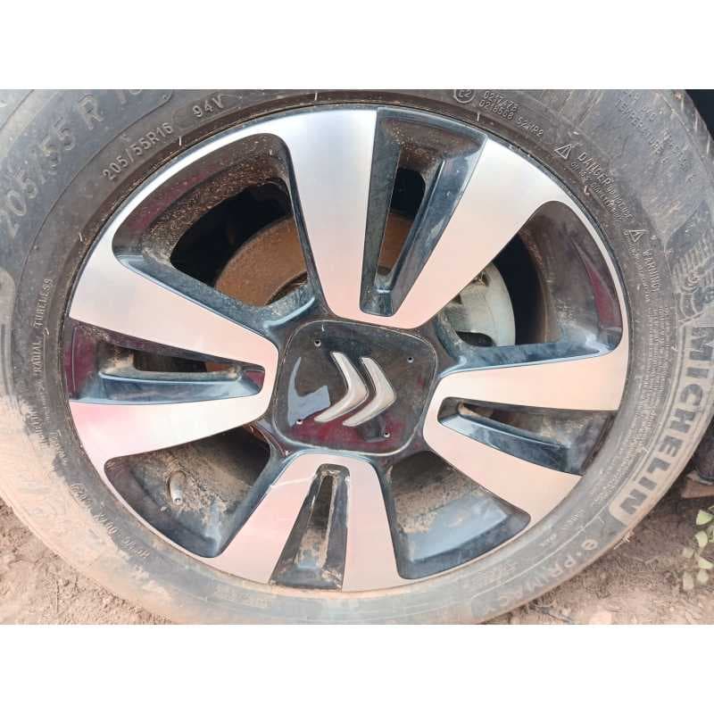 Recambio de llanta para citroën c3 feel pack referencia OEM IAM - Blanco