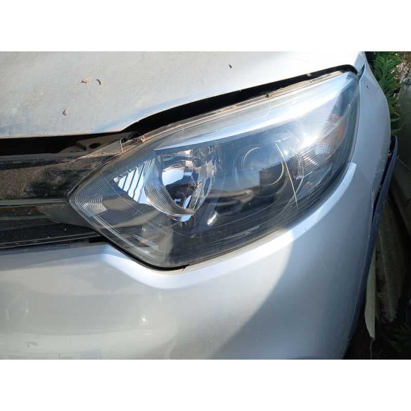Recambio de faro izquierdo para renault captur referencia OEM IAM 260607817R