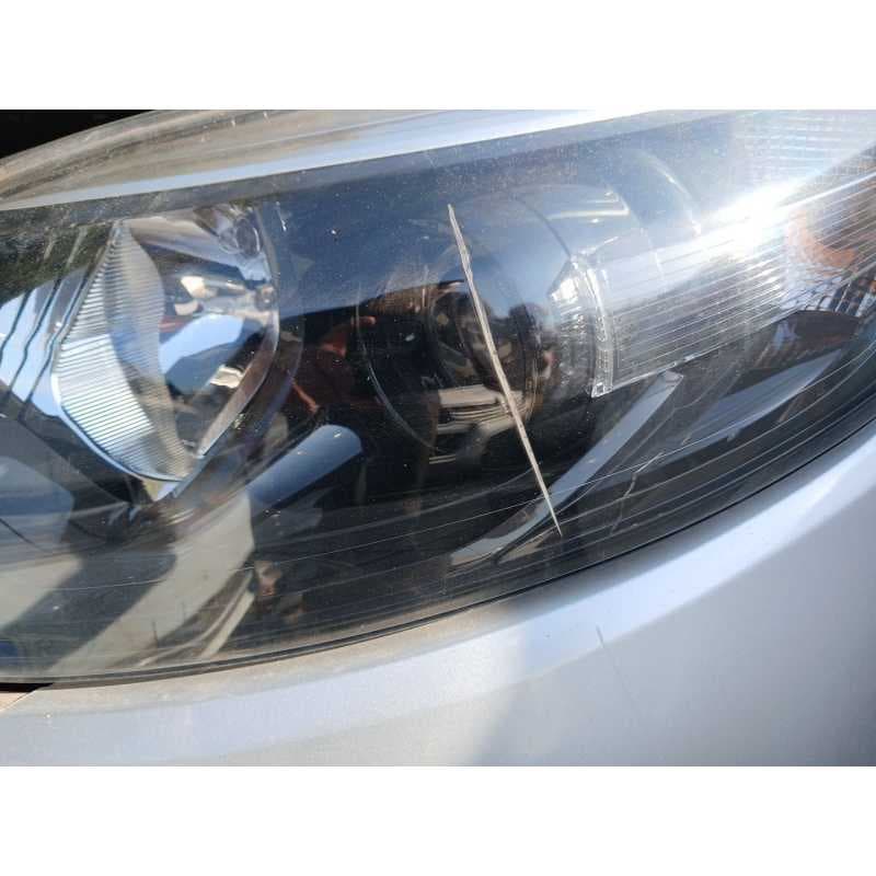 Recambio de faro izquierdo para renault captur referencia OEM IAM 260607817R 2