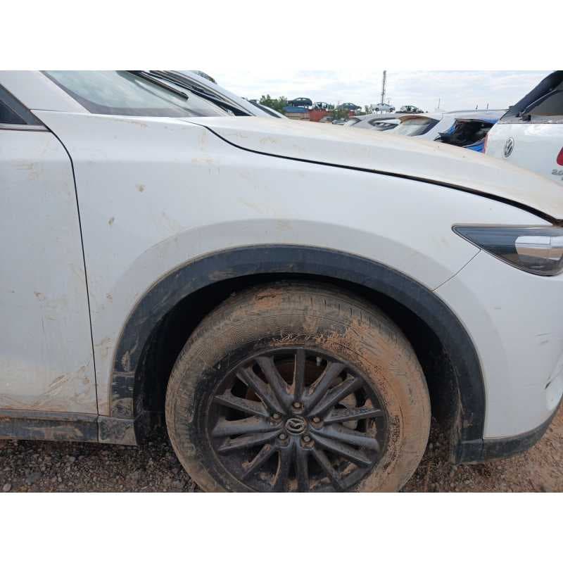 Recambio de aleta delantera derecha para mazda cx-5 zenith 4wd referencia OEM IAM - Blanco