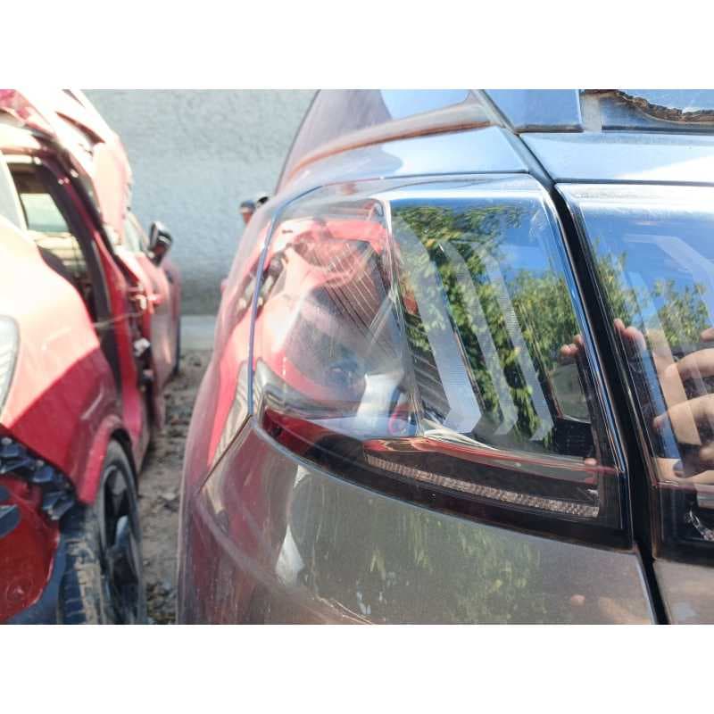 Recambio de piloto trasero izquierdo para peugeot 3008 style referencia OEM IAM - Gris
