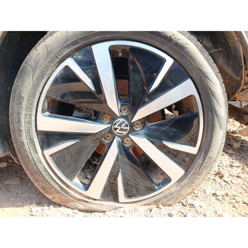 Recambio de llanta para volkswagen tiguan ct1 referencia OEM IAM - Negro