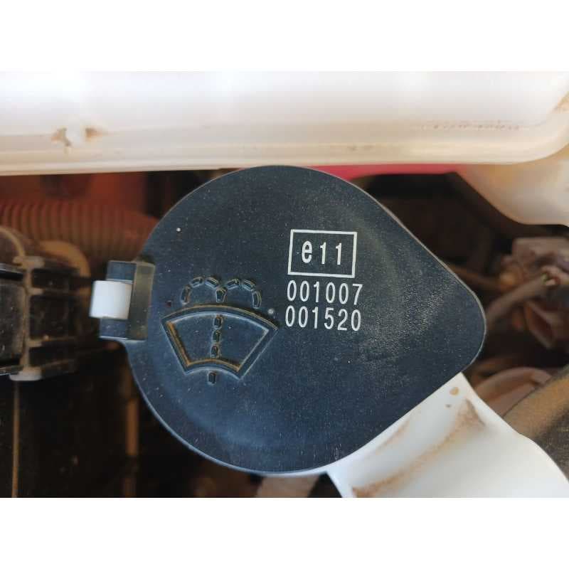 Recambio de deposito limpia para lexus nx (_z1_) 300h (ayz10_) referencia OEM IAM - Negro