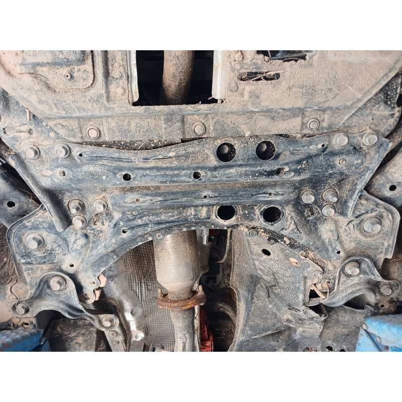 Recambio de puente delantero para lexus nx (_z1_) 300h (ayz10_) referencia OEM IAM - Negro