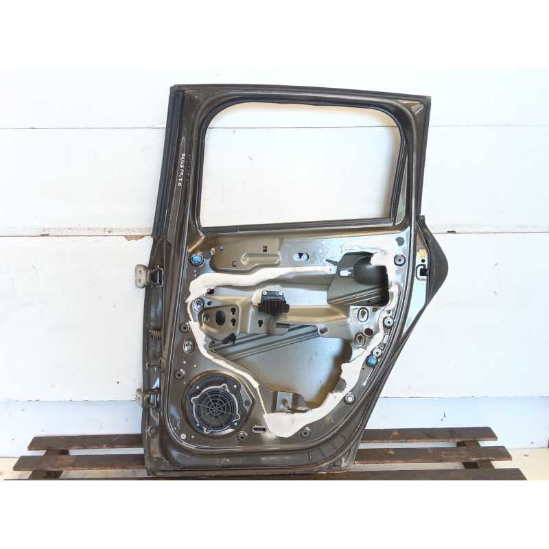 Recambio de puerta trasera derecha para peugeot 3008 confort referencia OEM IAM 6