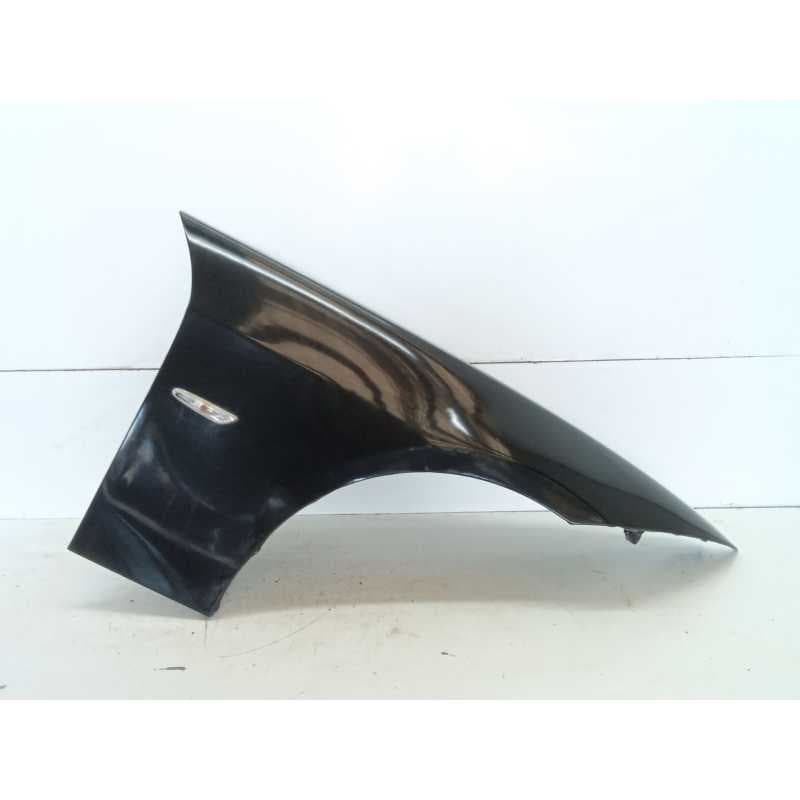 Recambio de aleta delantera derecha para bmw 3 (e90) 320 d referencia OEM IAM - Negro
