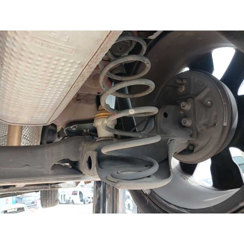 Recambio de puente trasero para citroën c4 cactus 1.2 thp 110 referencia OEM IAM - Rojo 3