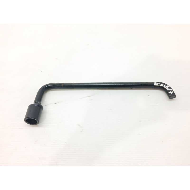 Recambio de llave rueda para citroën c4 cactus 1.2 thp 110 referencia OEM IAM - Rojo