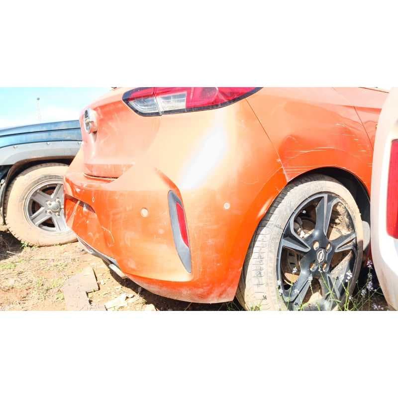 Recambio de paragolpes trasero para opel corsa f edition referencia OEM IAM - Rojo 3