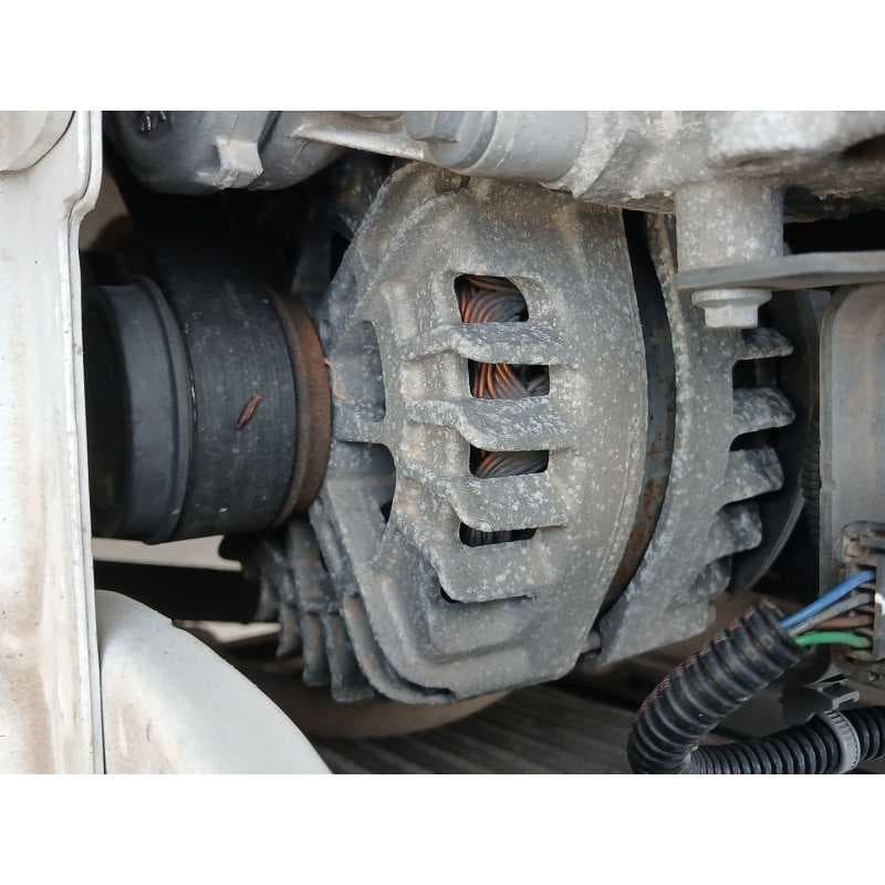 Recambio de alternador para peugeot 208 style referencia OEM IAM - Blanco