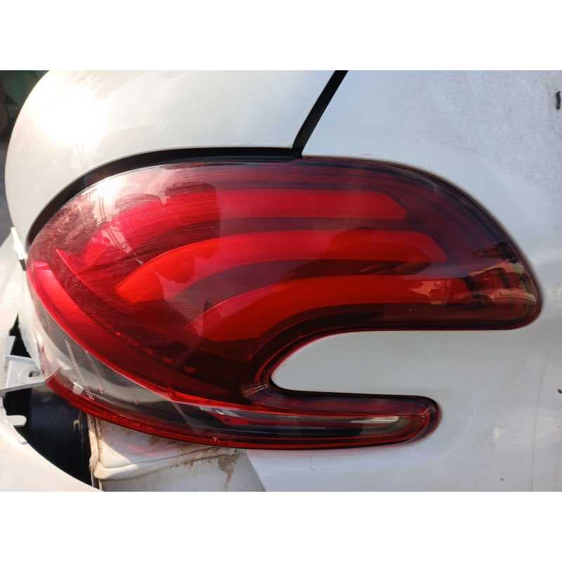 Recambio de piloto trasero derecho para peugeot 208 style referencia OEM IAM - Blanco 2